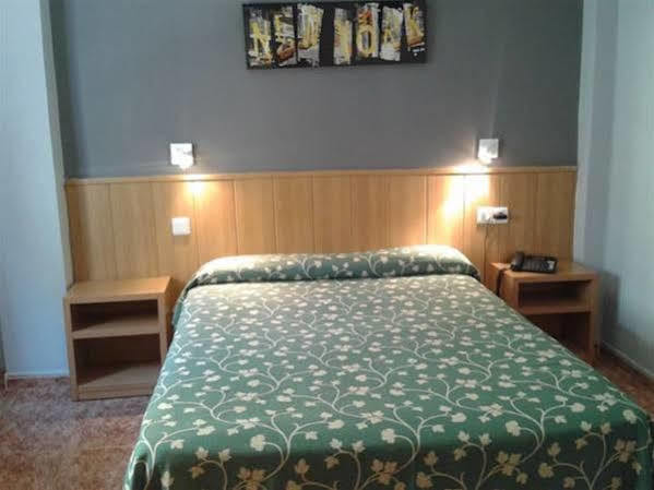 Hostal Andres Ел Салер Екстериор снимка