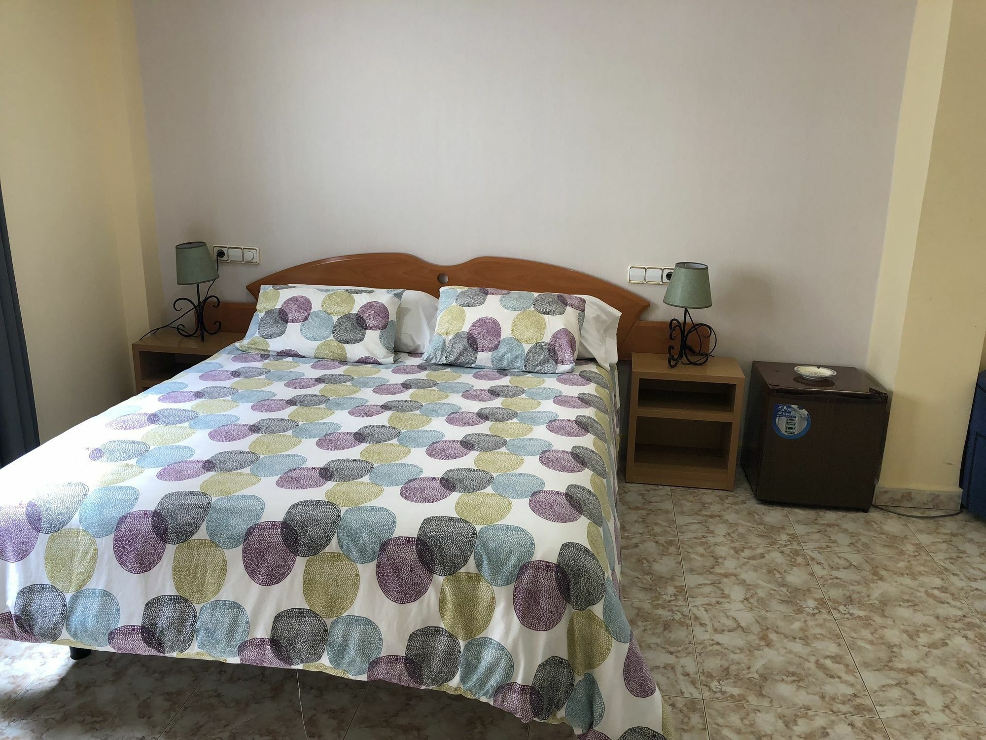 Hostal Andres Ел Салер Екстериор снимка