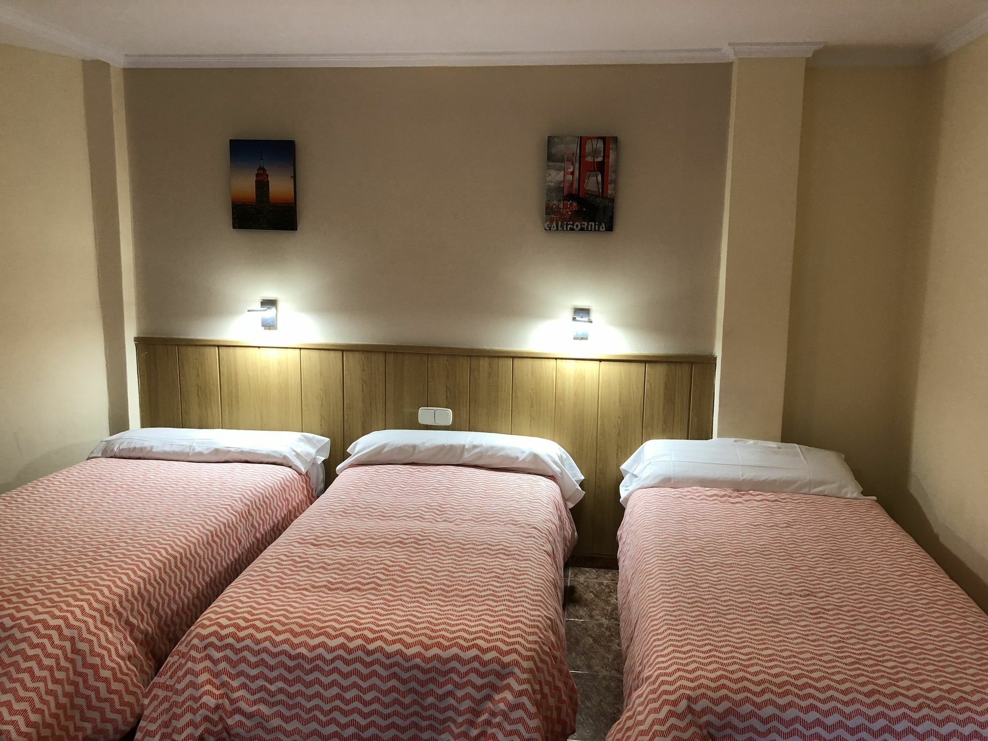 Hostal Andres Ел Салер Екстериор снимка